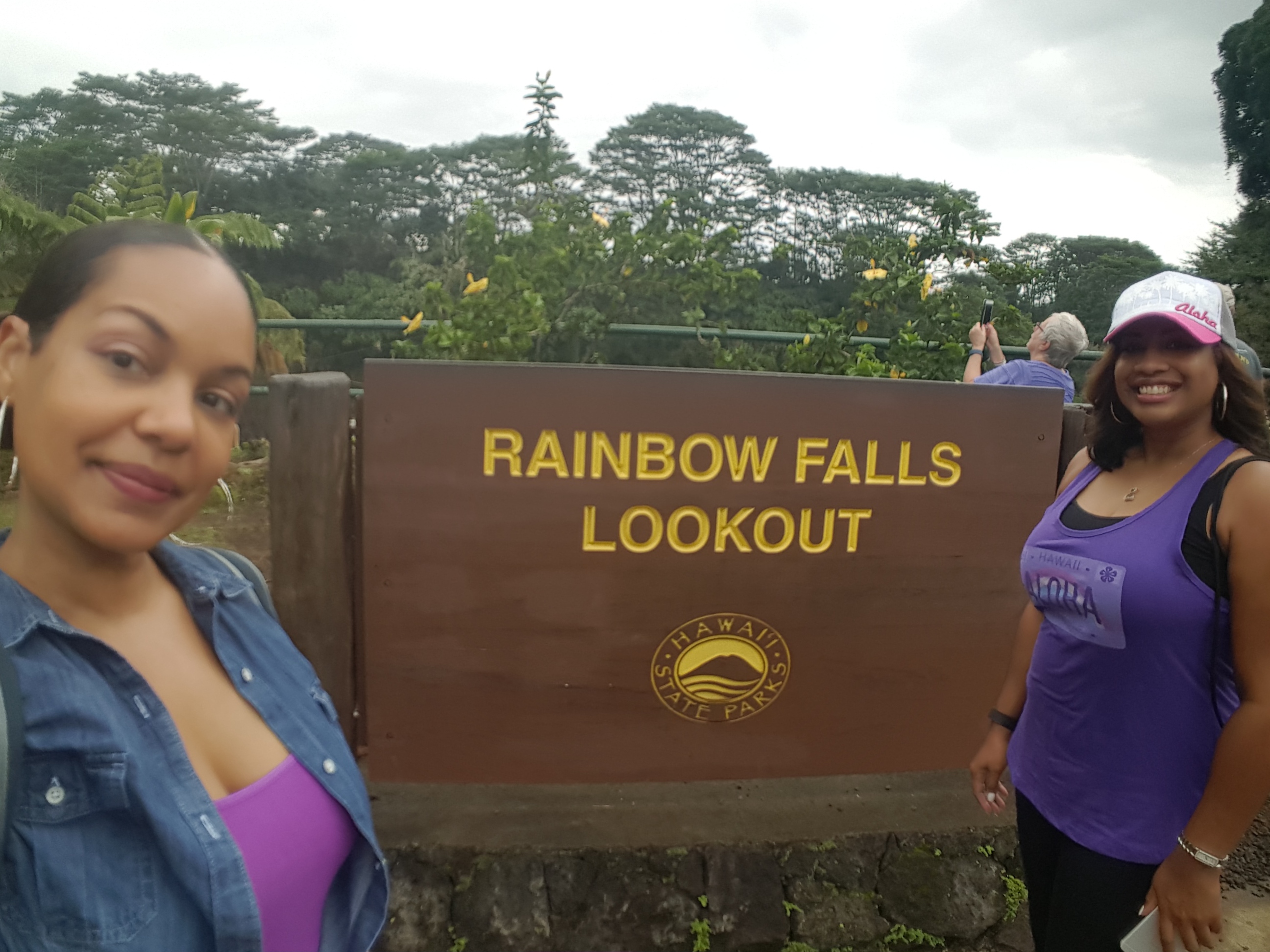 rainbow falls big island hawaii