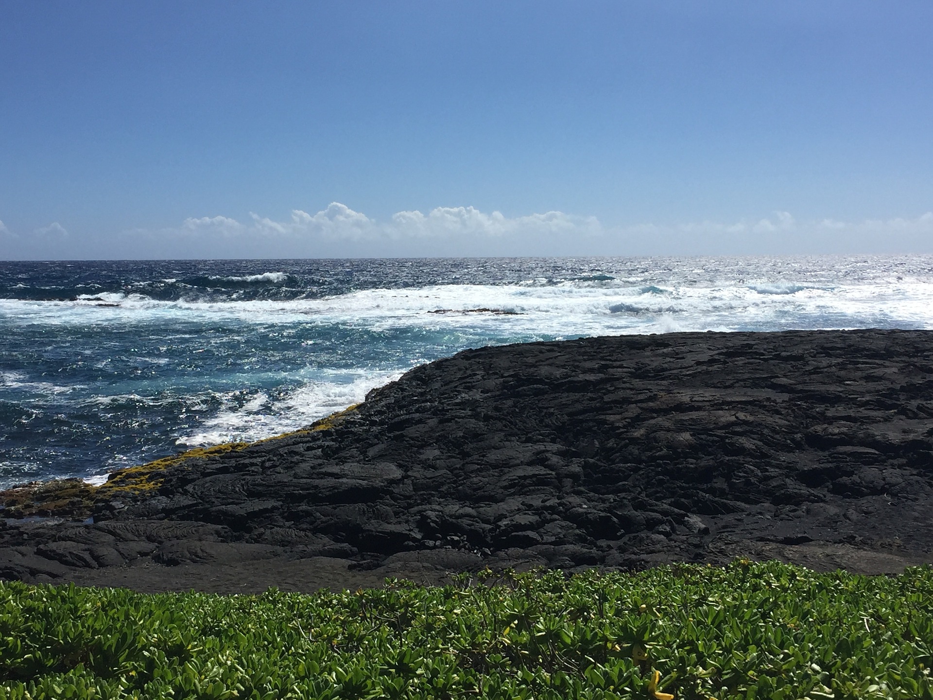 the-sea-black-sand-beach-big-island-hawaii